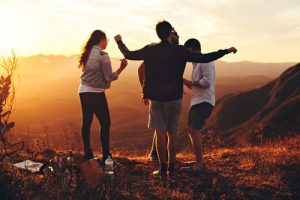 partir avec des amis