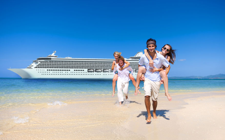 summer couple island beach cruise ship concept